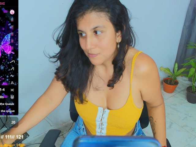 Sophiewalker live webcam show