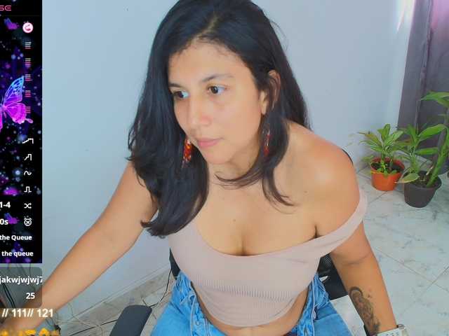 Sophiewalke live cam on BongaCams