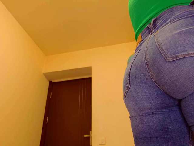 agatha137 live cam on BongaCams