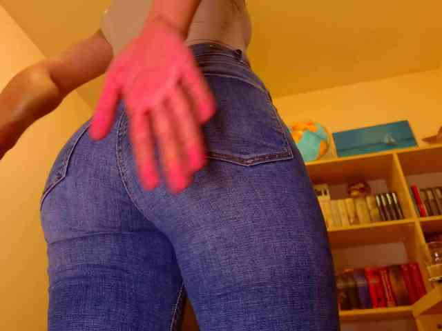 Agatha137 webcam