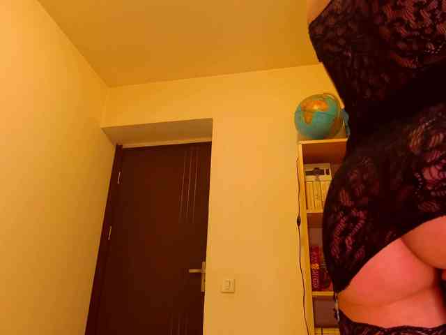 Agatha137 webcam