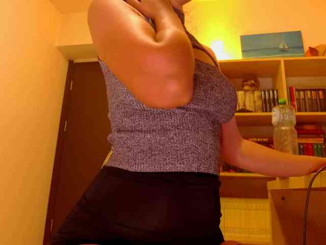 Agatha137 webcam