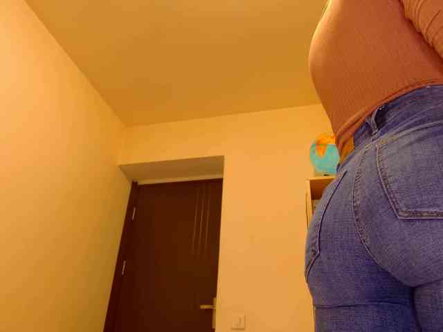 Agatha137 webcam
