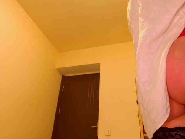 Agatha137 webcam