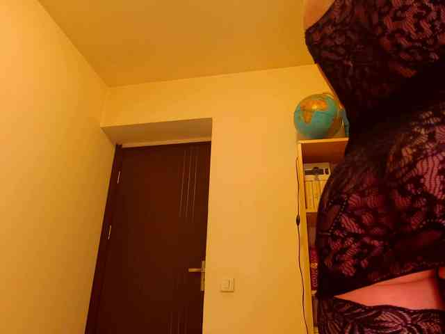 Agatha137 webcam
