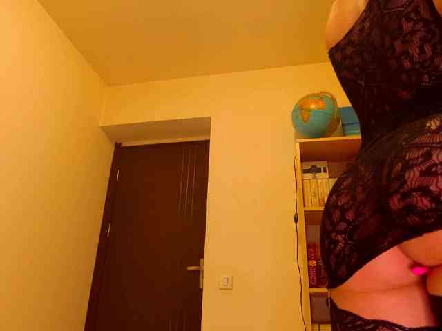 Agatha137 webcam