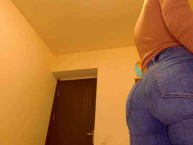 Agatha137 webcam