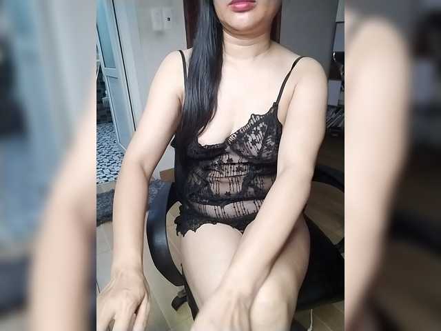 drinkmyjuic live cam on BongaCams