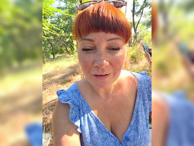 Flirt-Red live cam on BongaCams