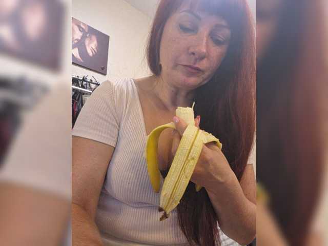 Flirt-Red live cam on BongaCams