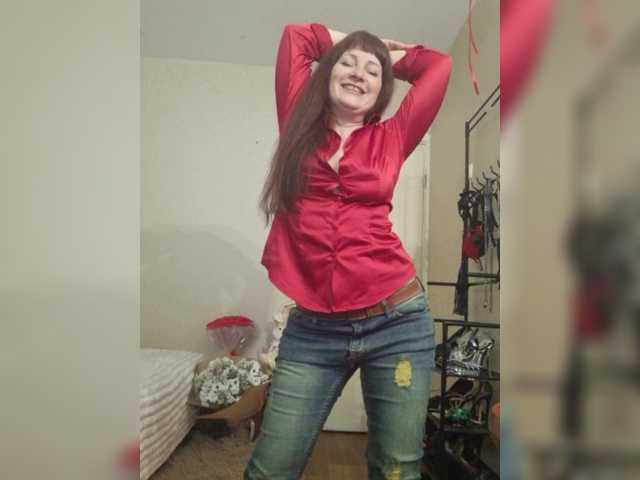 Flirt-Red's BongaCams show and profile