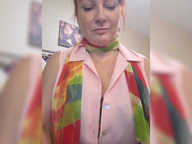Flirt-Red live cam on BongaCams
