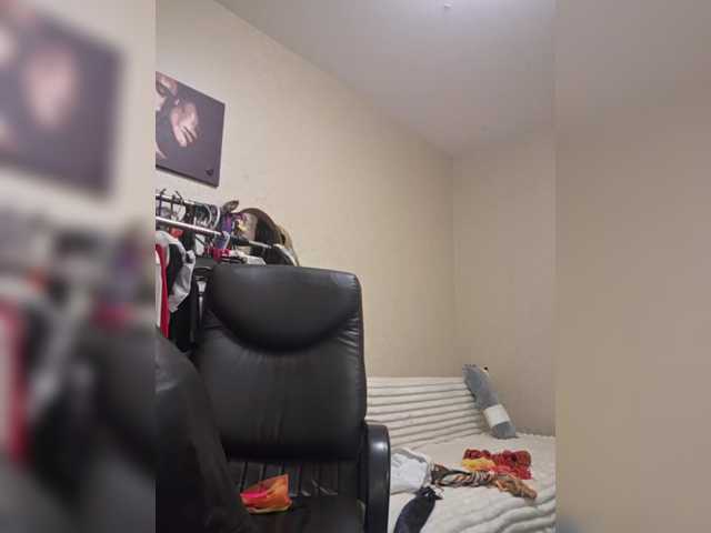 Flirt-Red live cam on BongaCams