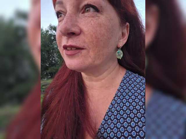 Flirt-Red live cam on BongaCams