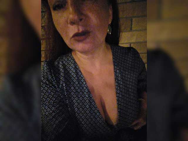 Flirt-Red live cam on BongaCams