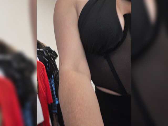 Flirt-Red live cam on BongaCams