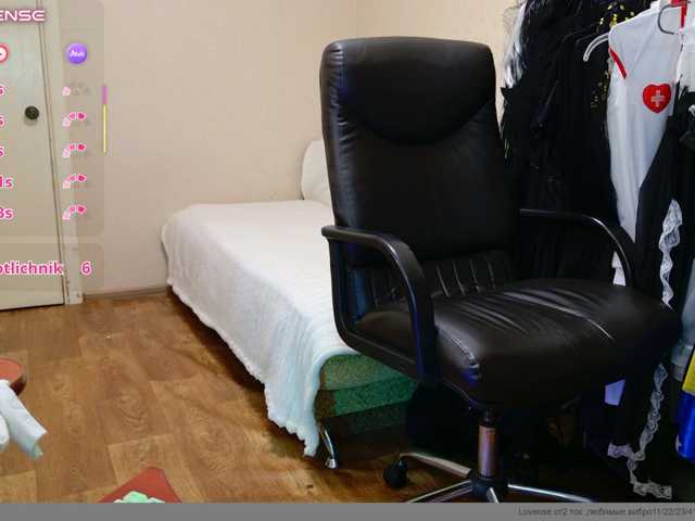 Flirt-Red live cam on BongaCams