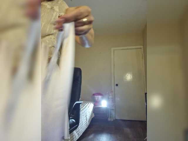 Flirt-Red live cam on BongaCams