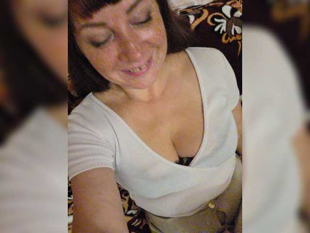Flirt-Red live webcam show