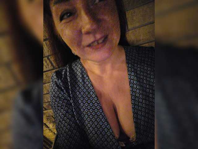 go to chat with Flirt_Red