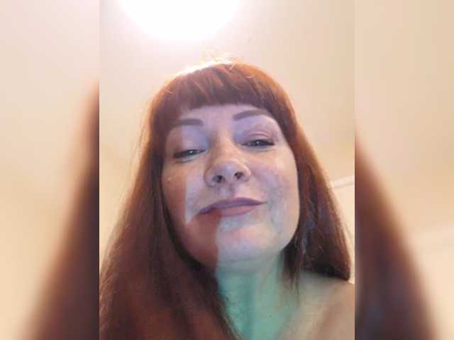 Flirt_Red live cam preview
