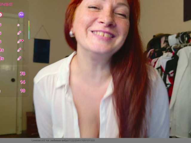 Flirt-Red live cam on BongaCams