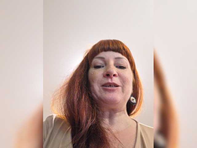 Flirt-Red, en directo ahora en BongaCams