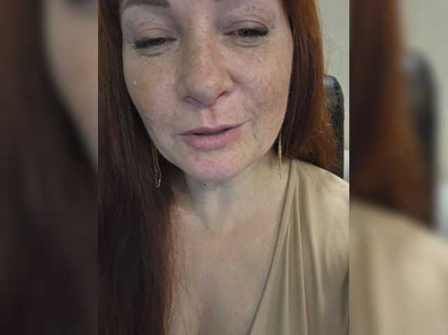 Flirt-Red live cam on BongaCams