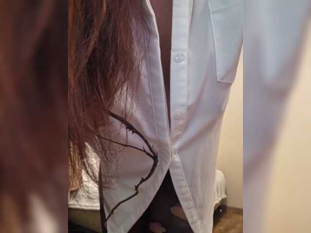 Flirt-Red live cam on BongaCams