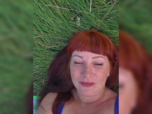 Flirt-Red live cam on BongaCams