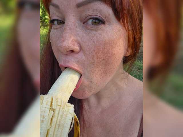 Flirt-Red live cam on BongaCams