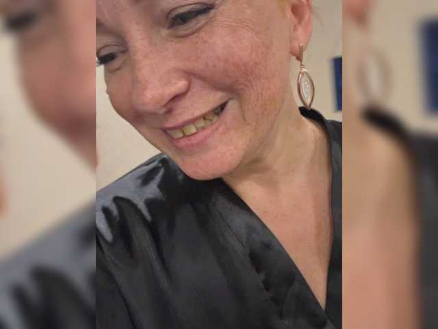 Flirt-Red live cam on BongaCams