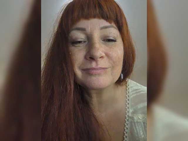 Flirt-Red live cam on BongaCams
