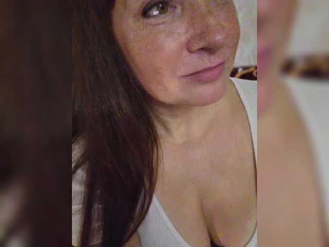 Flirt-Red live webcam show