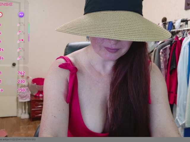 Flirt-Red live cam on BongaCams