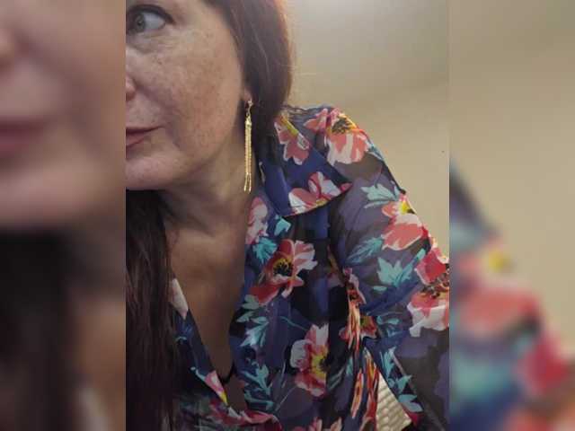Flirt-Red live cam on BongaCams