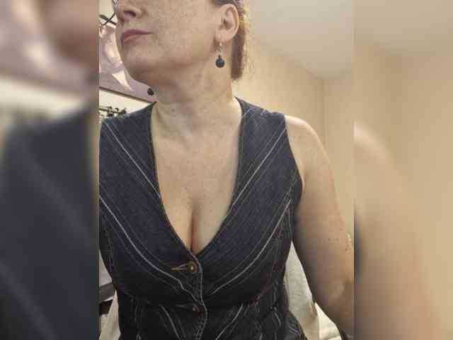 Flirt_Red webcam