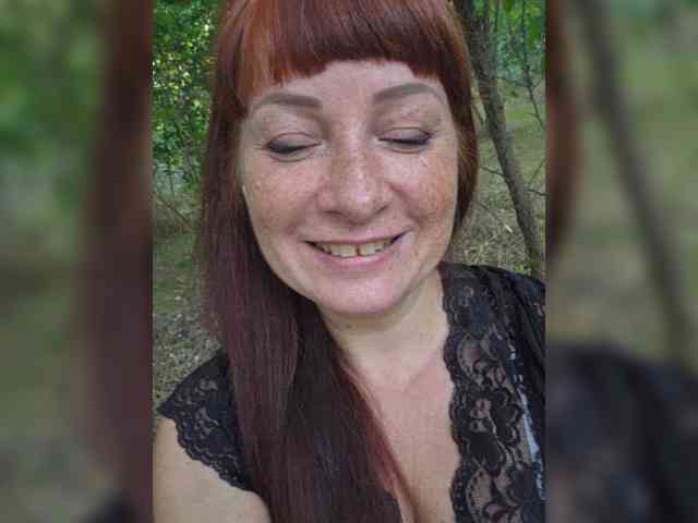 Flirt_Red webcam