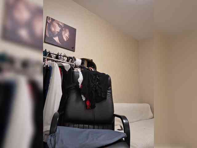 Flirt_Red webcam