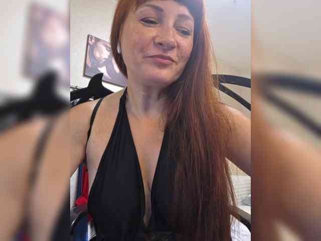 Flirt_Red webcam