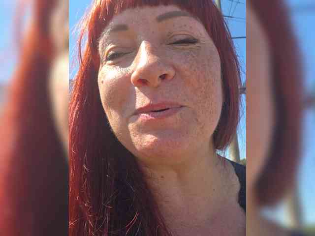 Flirt_Red webcam