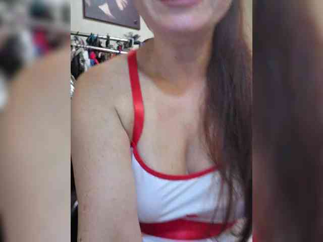 Flirt_Red webcam