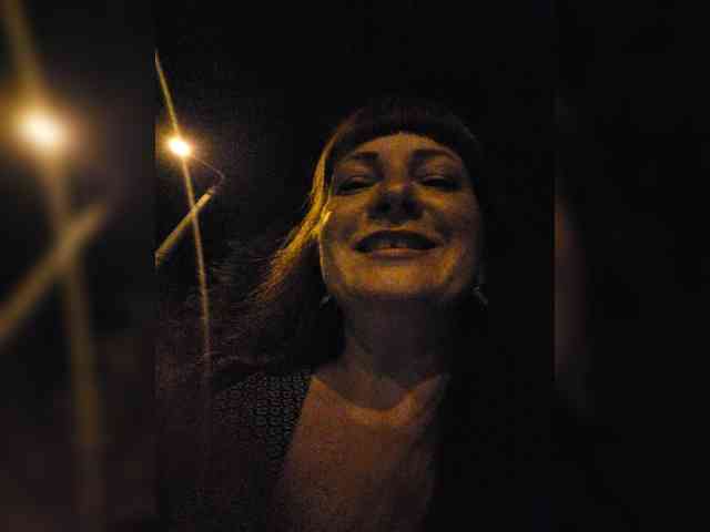 Flirt_Red webcam