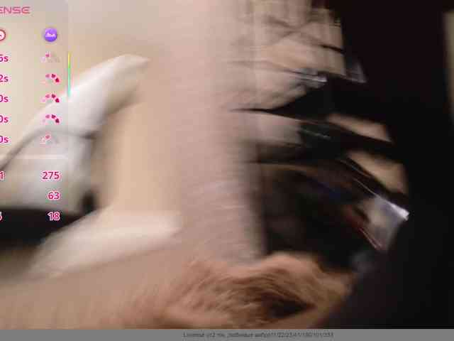 Flirt_Red webcam