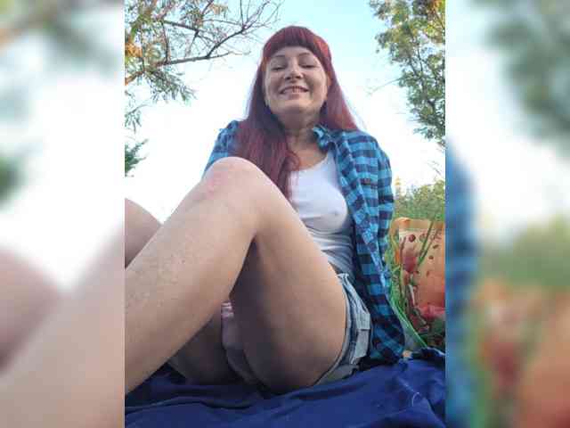 Flirt_Red webcam