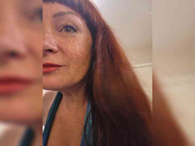 Flirt_Red webcam