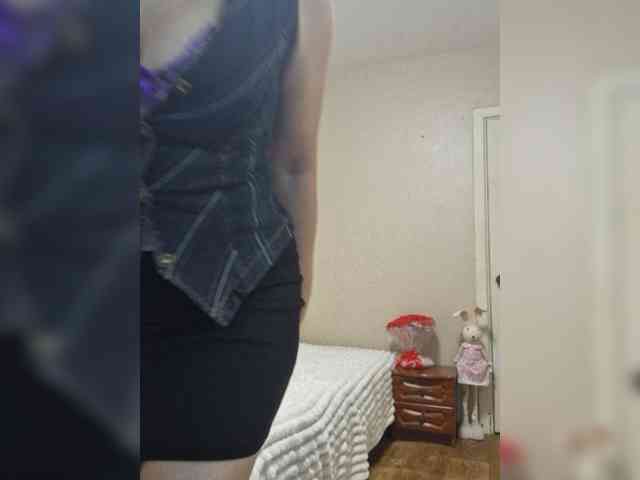 Flirt_Red webcam