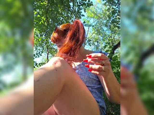 Flirt_Red webcam