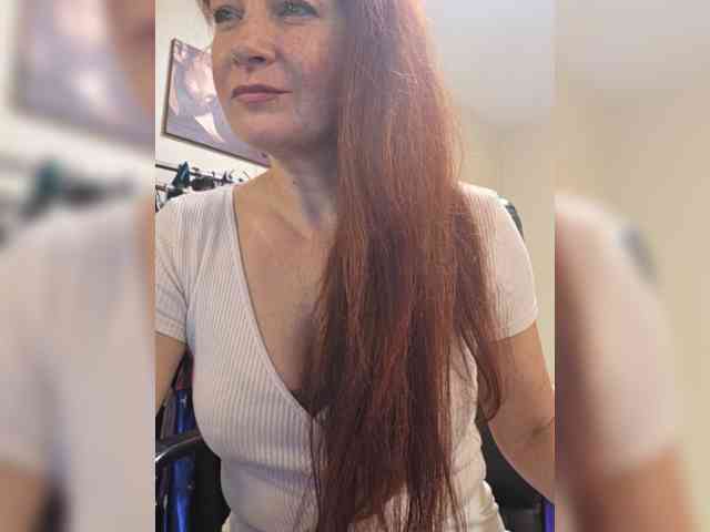 Flirt_Red webcam