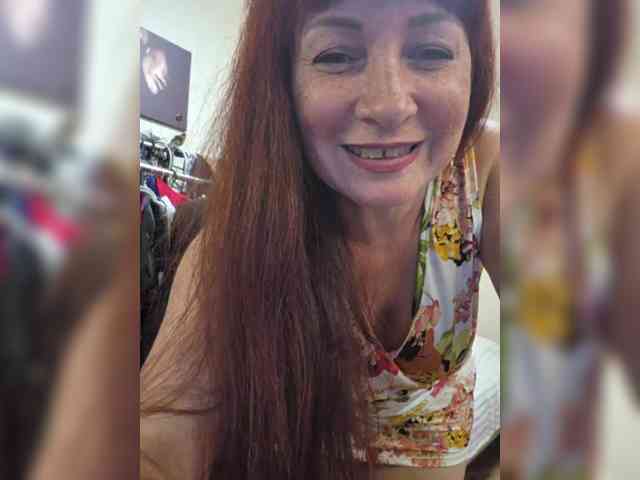 Flirt_Red webcam